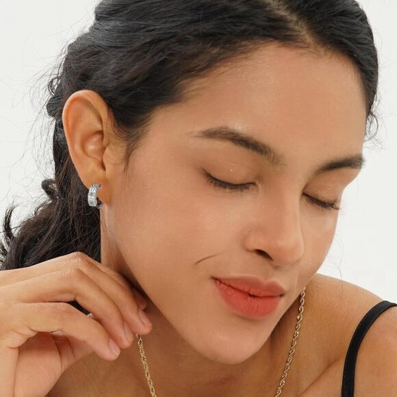 Women Sliver Goth Punk Hoop Earing Cubic Zirconia Spike Cool Vampire Earring - Picture 3 of 6